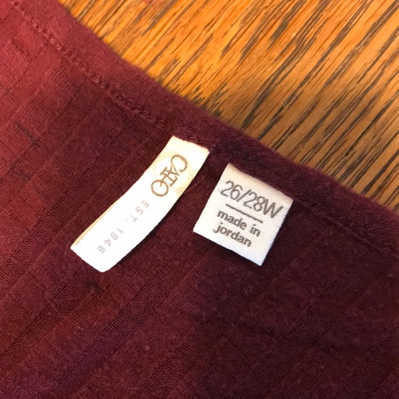 Draped top - maroon tone on tone stripe - Picture 3 of 4